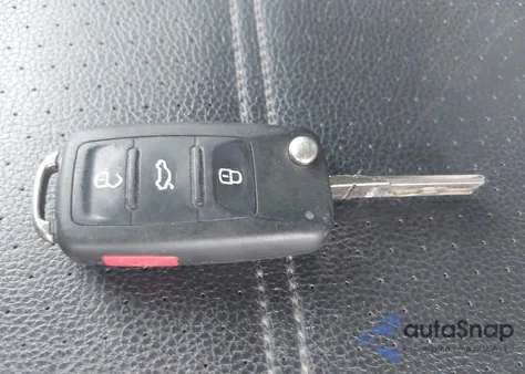 2017 Volkswagen Passat 1.8T R-Line z USA, uszkodzony, nr VIN 1VWDT7A36HC070264